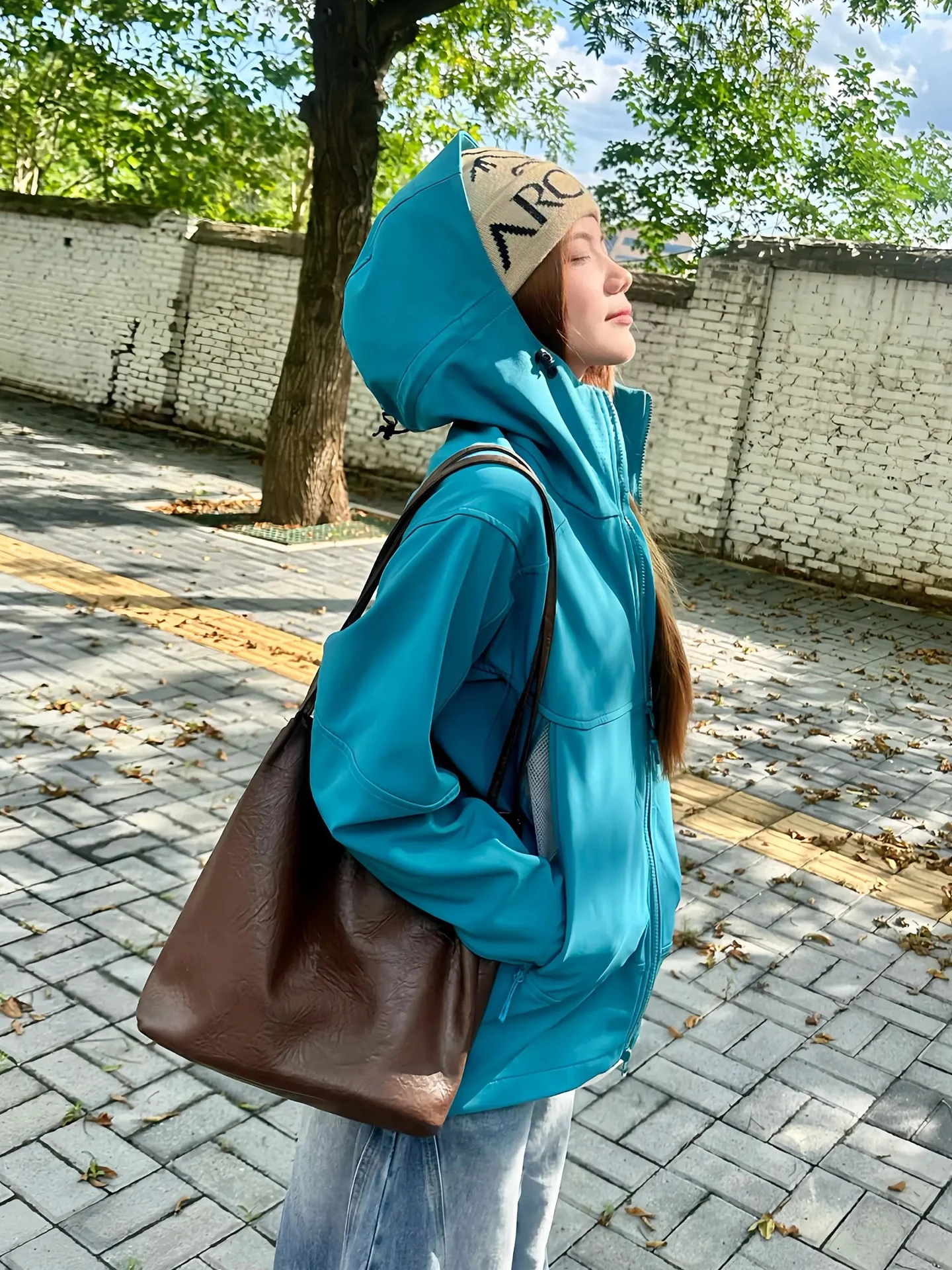 

Мужской и женский водонепроницаемый рабочий костюм с капюшоном для осени, для активного отдыха, походов и альпинизма, из полиэстера, нейлона и углеродного волокна