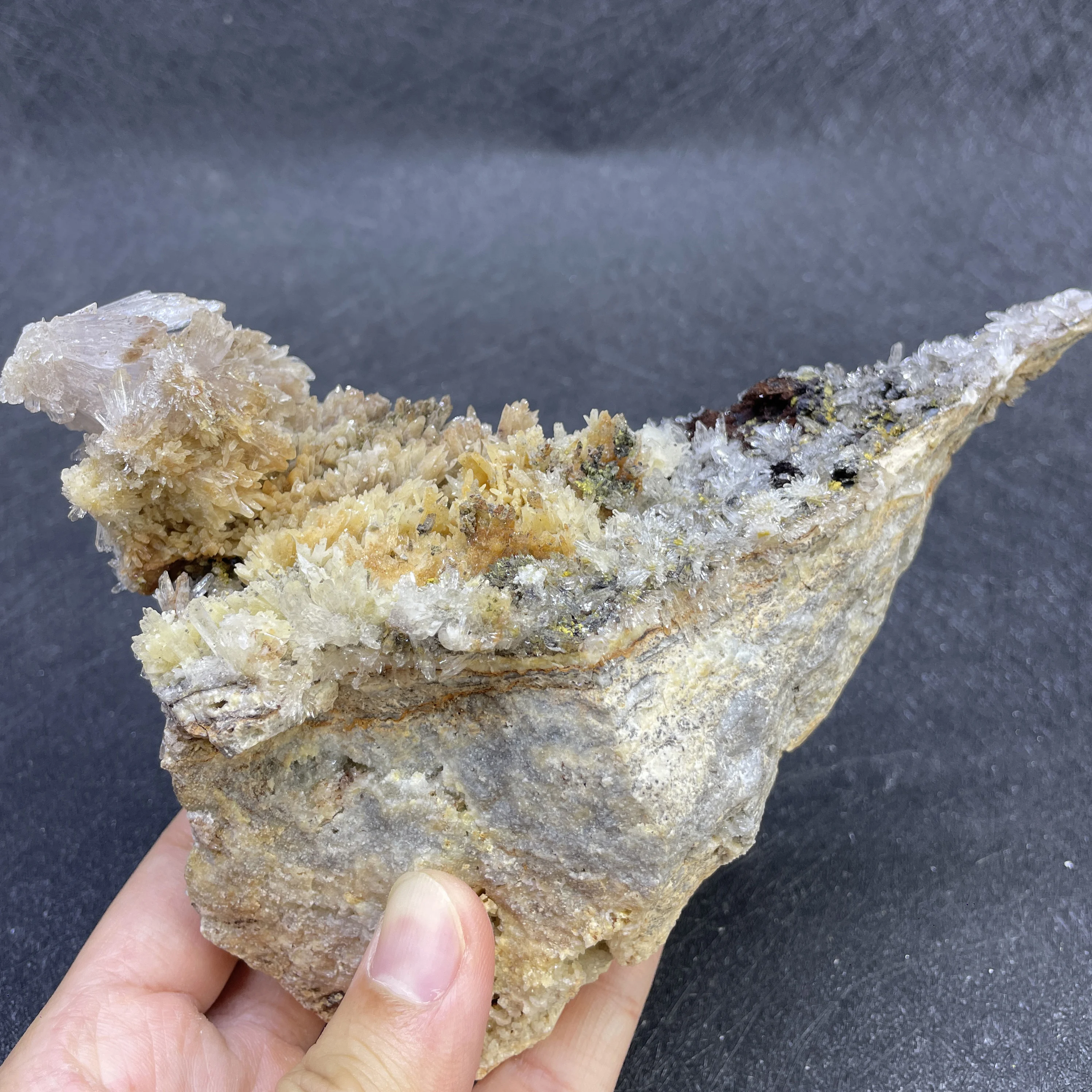 

741g Natural Raw Stone Creedite Quartz Crystal Mineral Specimen Rock Home Decoration Gift Healing