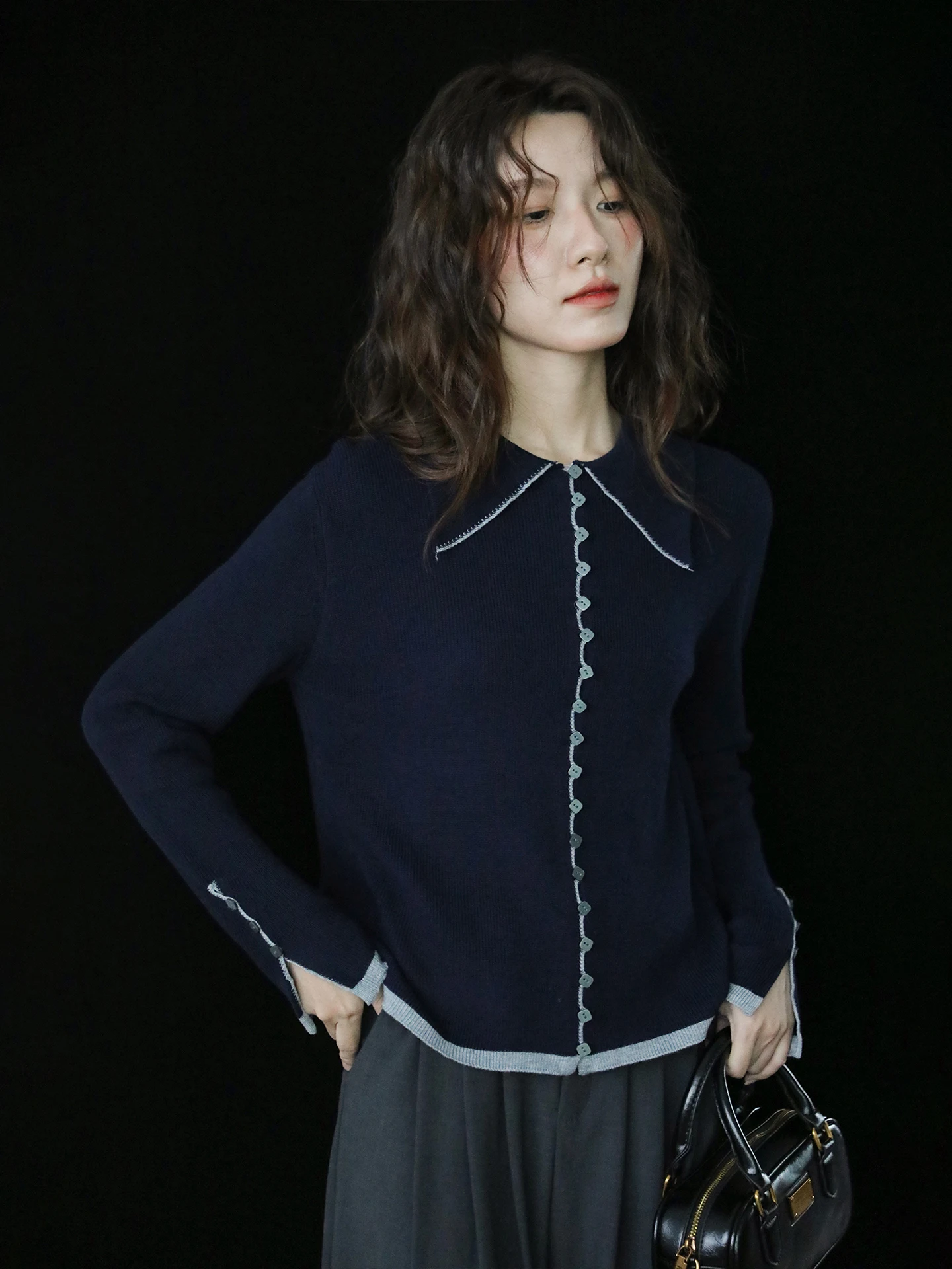 

Мягкий уютный вязаный кардиган с отложным воротником и длинными рукавами, свободный крой, женский свитер, осенне-зимняя новинка, ретро-топ