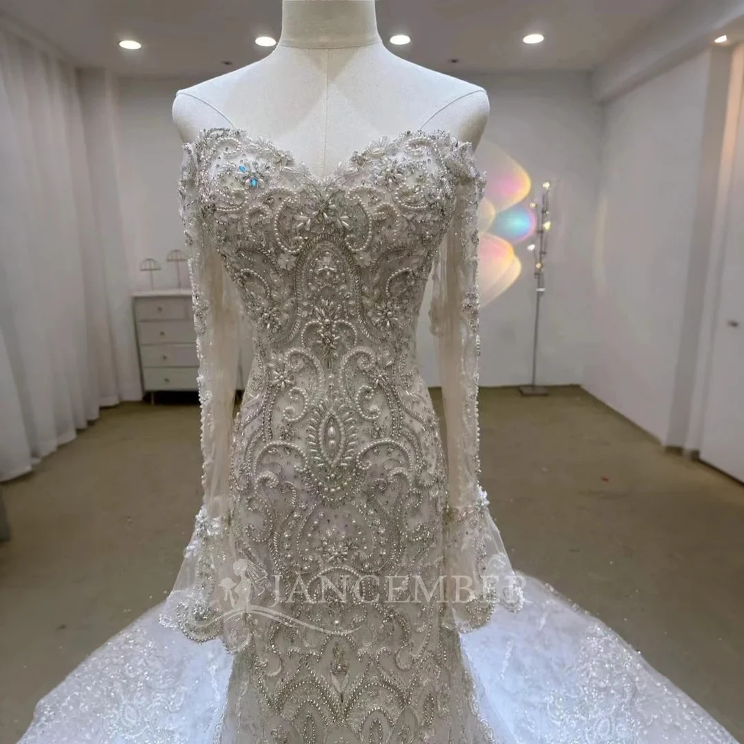 ชุดแต่งงานลดราคาพิเศษ ประดับด้วยลูกปัด แขนยาว คอวี ทรงเมอร์เมด พร้อมชายกระโปรงยาวลากพื้น สำหรับเจ้าสาว vestido femininos