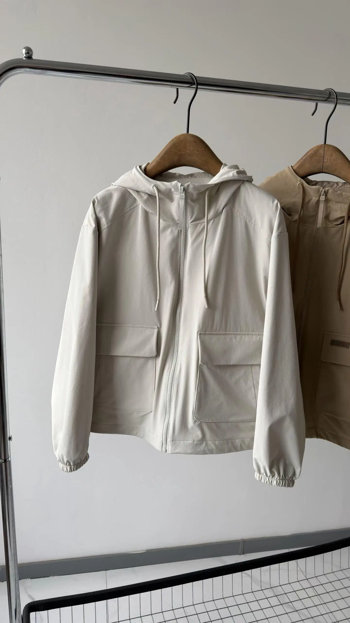 2026 Women Sun Protection Golf Jacket Hooded Windbreaker Casual Outdoor Sports Coat Ladies Golf Outer Tops
