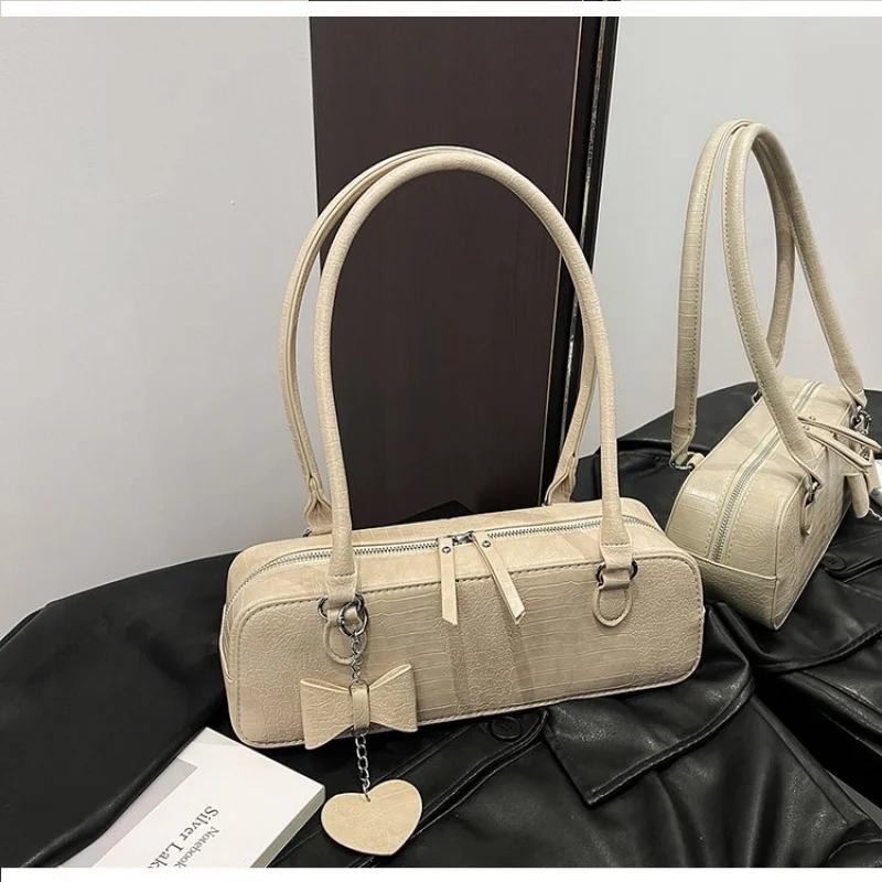 

Fashionable Designer Inspired Messenger Bag For Women - Leather Crossbody Bag Handbag Classic Elegant Luxury