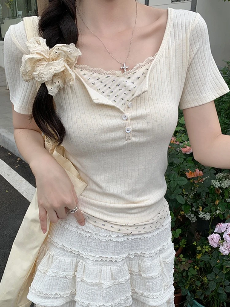 Korean Style Color-blocked Short Sleeve Tee 2026 Summer New Floral Fake Two-Piece Women T-shirt Unique Stylish Top