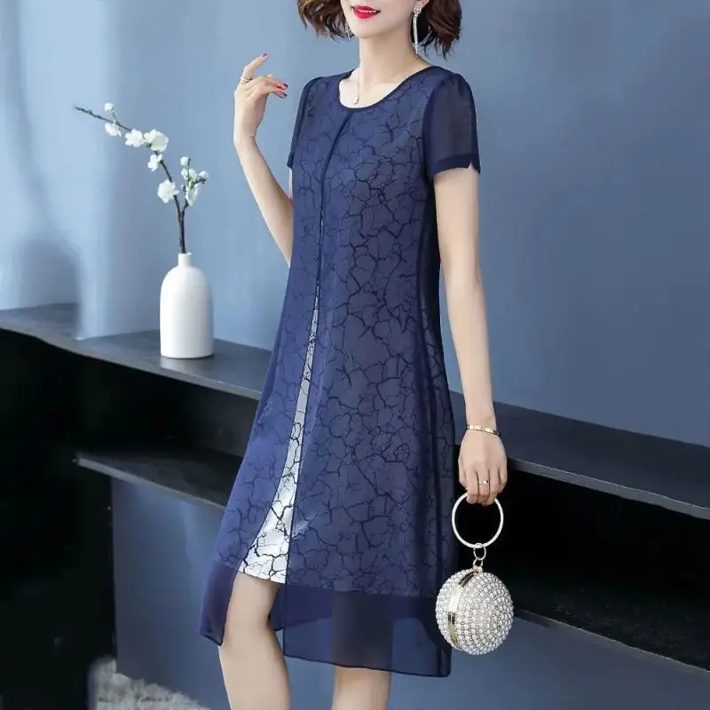 

2024 Summer New Women's Crew Neck Printed Spliced Gauze Elegant Slim Short Sleeve Chiffon Fake Two Piece Mid Length Dress