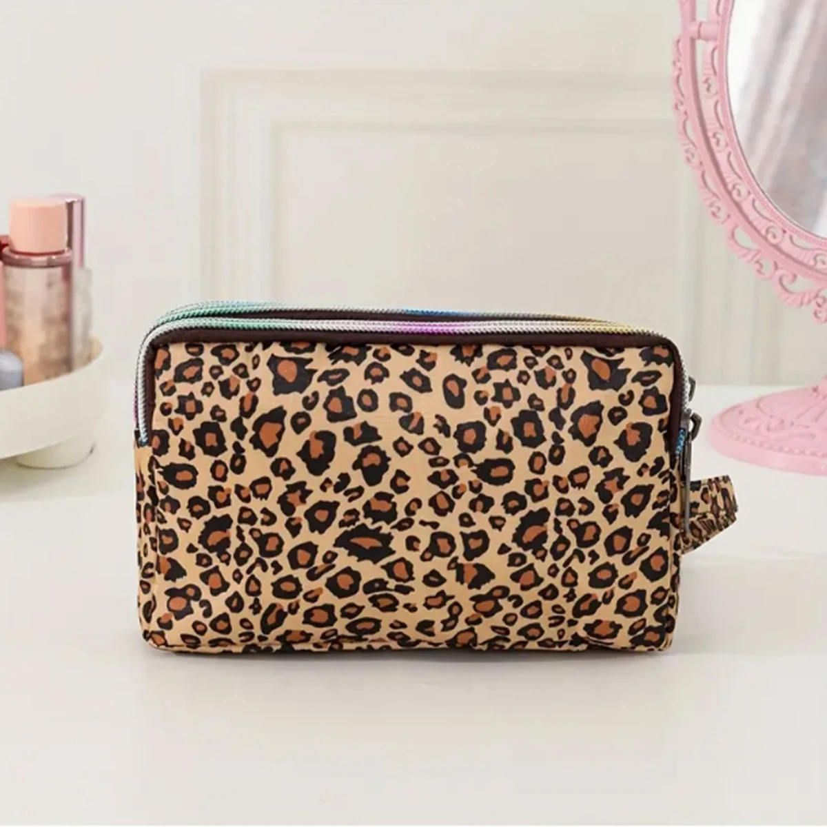 Yellow leopard makeup bag Women's long three-layer mobile wallet Travel Clutch Bag Coin purse Women's small bag 1 pack