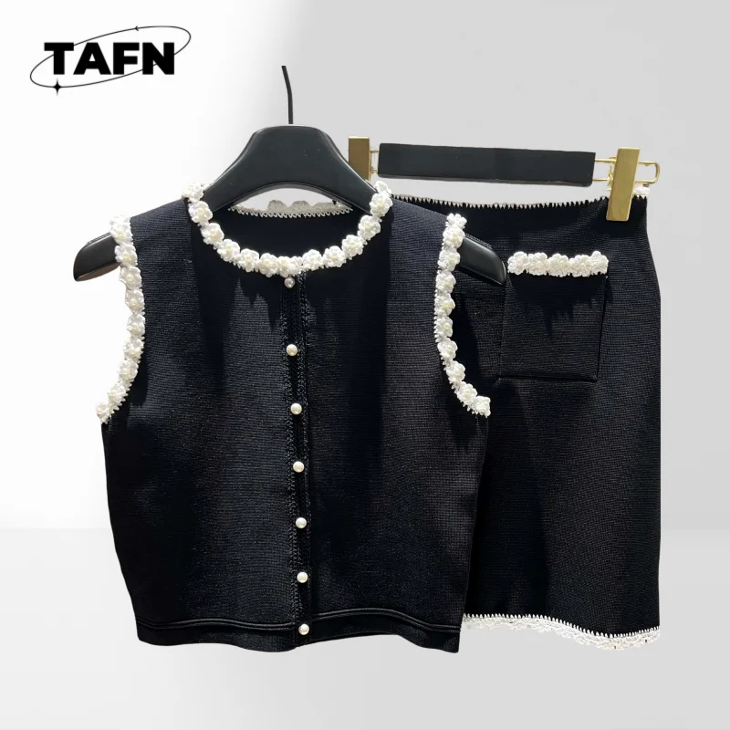 

Black Knitted Pearl Lace Suit Trendy Two-Piece Skirt Set for Women, Fashionable for Any Occasion Relaxed Summer DaysAG2823