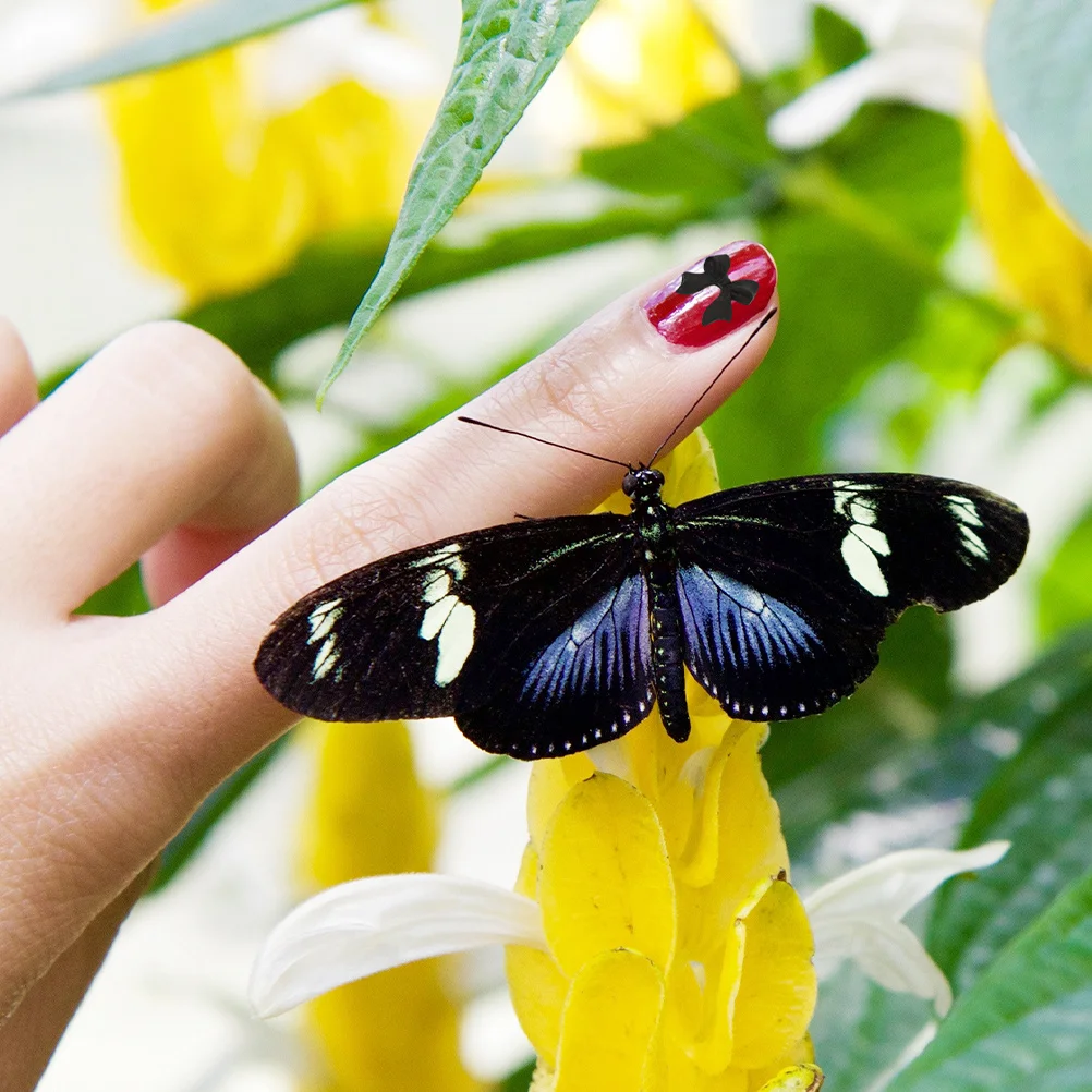 

200Pcs Bow Nail Decorations Durable Resin Cute Manicure Gems for Christmas Weddings DIY Nail Charms Manicure Decorations