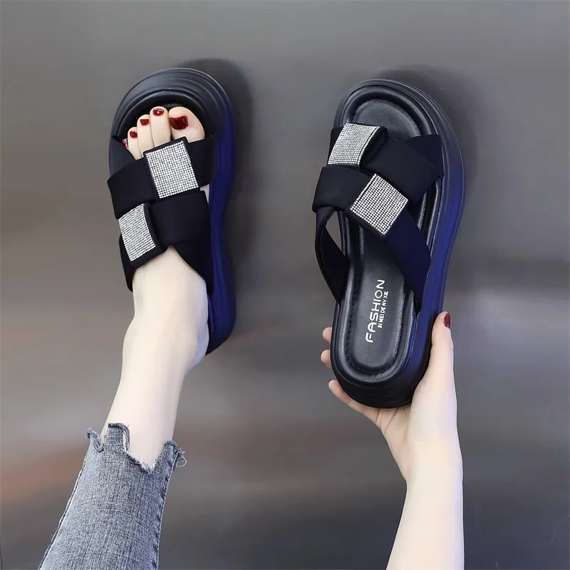 House Slippers Platform Female Shoes Slides Lady Summer Clogs Woman Med 2023 Flat Rubber Girl Beach Bonded Leather PU Shoes Summ