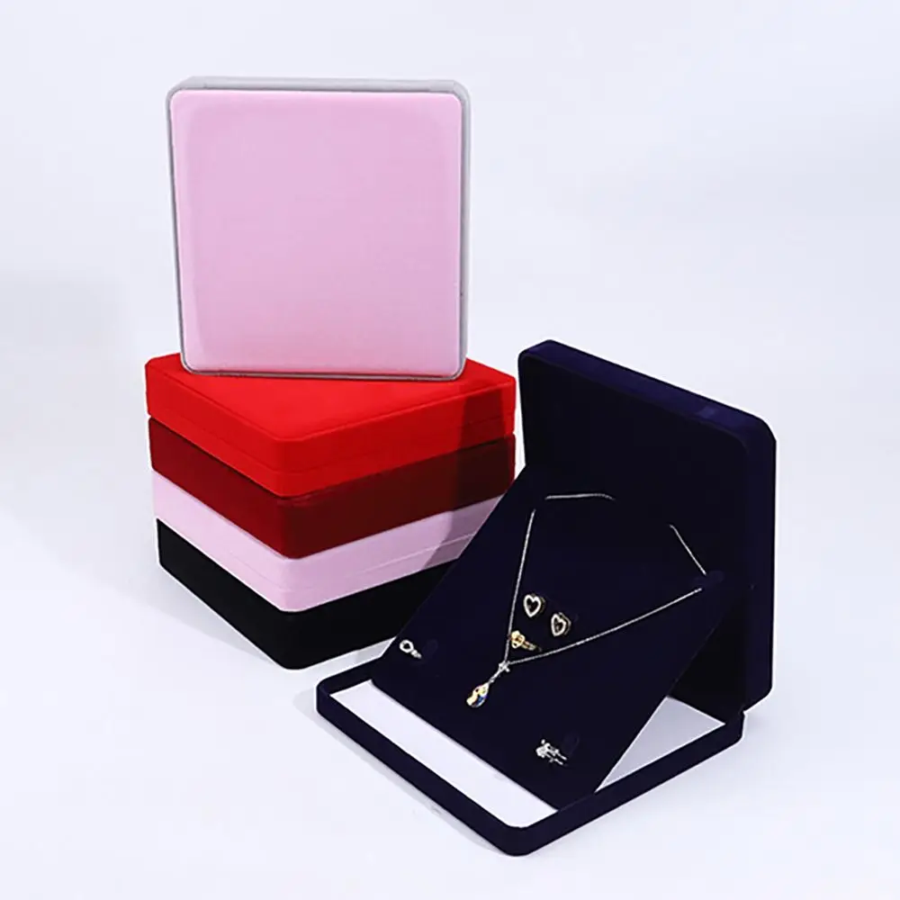 

Luxury Velvet Jewelry Display Case Solid Color Portable Jewelry Packaging Box Jewelry Storage Organizer Jewelry Display