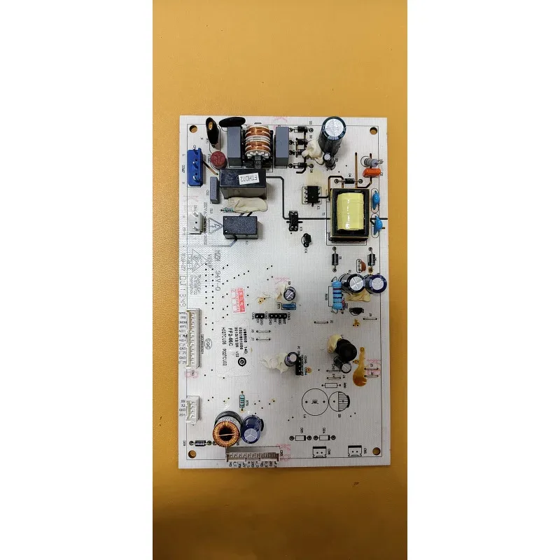 

Плата управления (компьютерная плата) FF2-66C 0321801056 для холодильника Ouma BCD-508WK