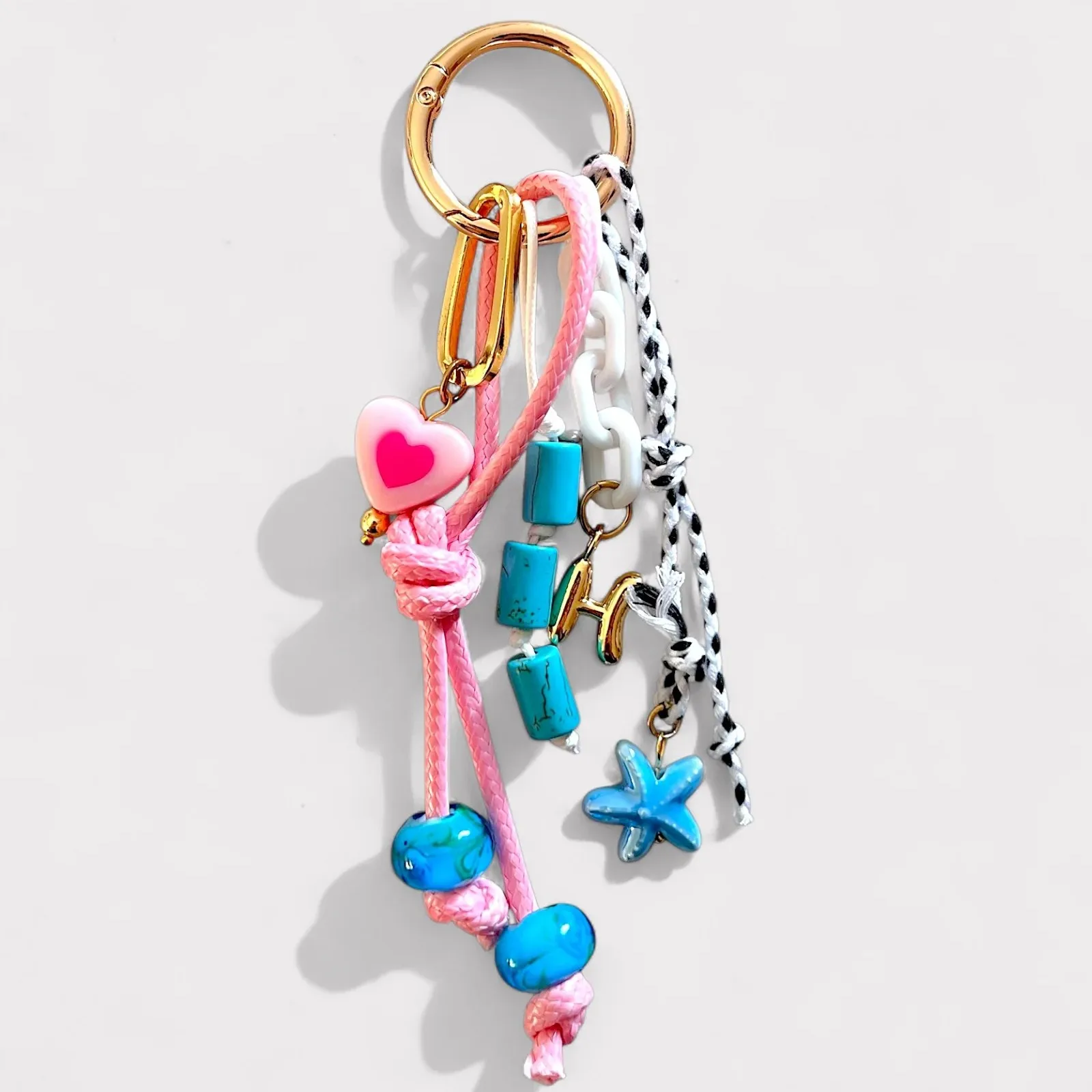 

Модная кожаная сумка с бантом в форме сердца, очаровательный брелок, нежный брелок из бисера, автомобильный брелок для ключей, сумка, подвеска, украшение для девочек, подарок