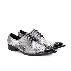 Zapatos Oxford clásicos con diseño de serpiente gris para hombre, zapatos informales con punta en pico de Metal de talla grande para negocios, zapatos de noche para banquete y graduación