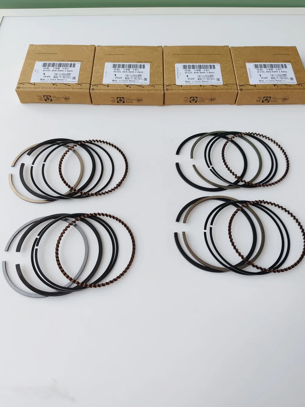 OEM 2.0TDI Piston Rings Set 03L198151A / 03G198151B / 03L198151C / 03G198151D for Audi Seat Skoda VW 2.0 TDI 1.75 * 2.0 * 3.0 mm