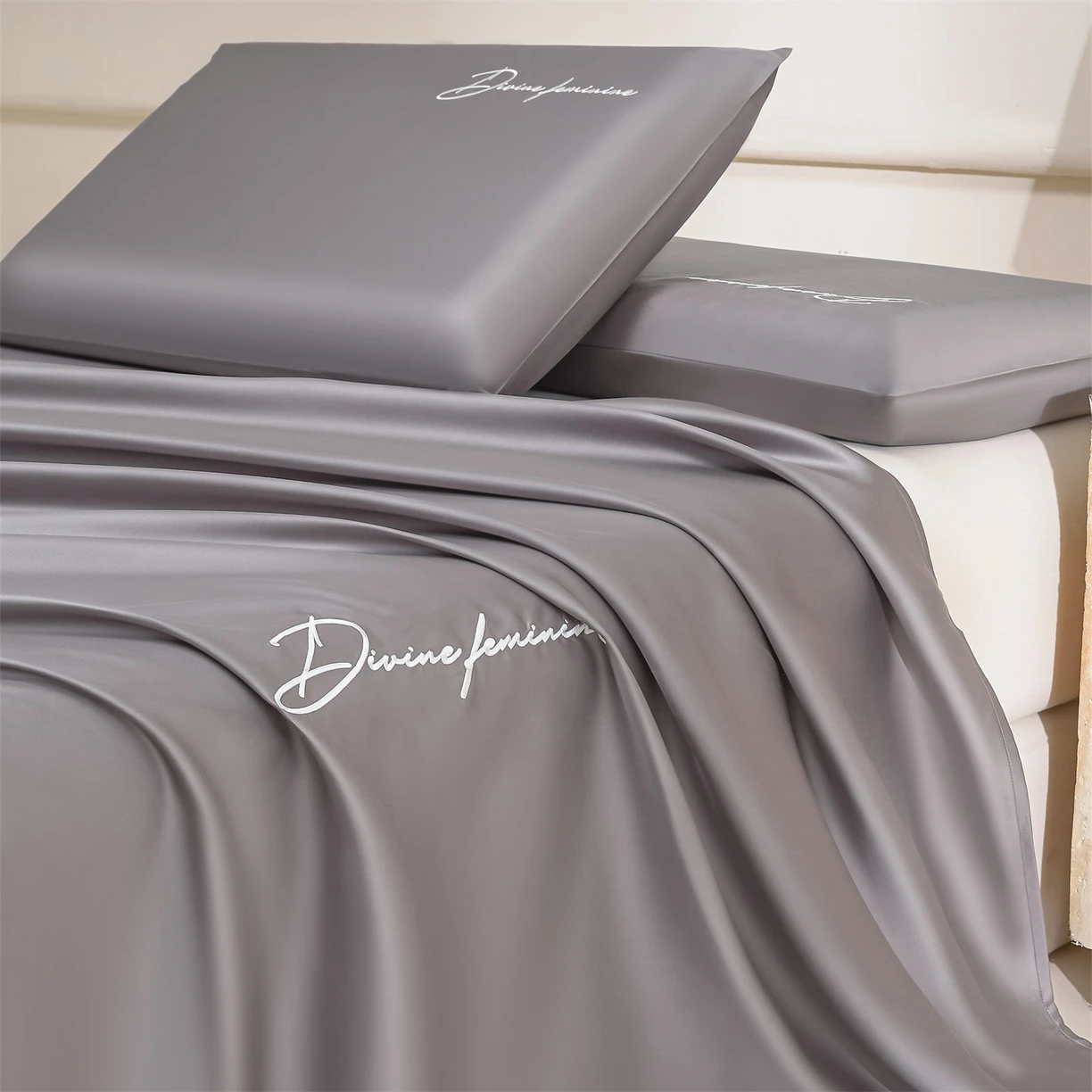 100% Lyocell Eucalyptus Flat Sheet Silky Cooling Bed Sheet Luxury Soft Embroidered Bed Linen Single Double Bedsheet Queen King