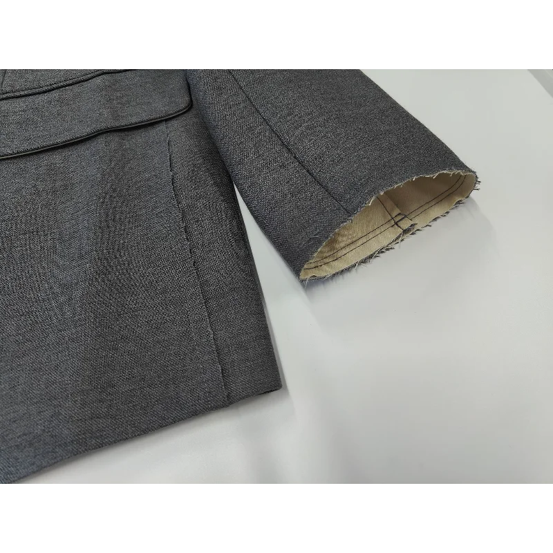 グレーのゆったりとしたカジュアルでスタイリッシュな女性用ブレザー、長袖、ブレスト、ゆったりとした襟、オフィスレディー、多用途、女性用ジャケット、秋