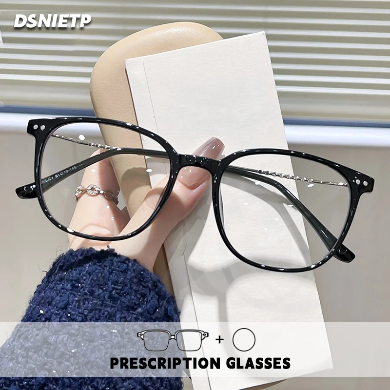 ISLINO Simple Reading Glasses Women Photochromic Anti Blue Light Prescription Glasses Myopia Customizable Progressive Eyewear