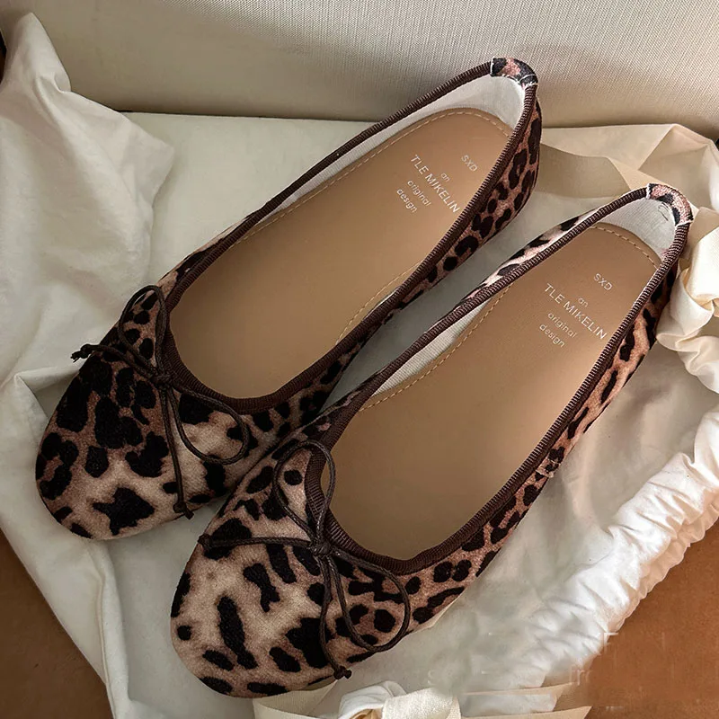 Calzature moda Leopard print Ladies Flat con scarpe Slides punta tonda donna Butterfly-Knot Shallow Women ballerine scarpe