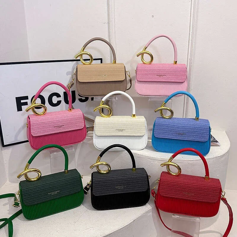 

Fashion Womens Small Bags Crossbody Bag 2025 New Bags Commuting Korean Version Trend Metal Texture Niche Single Shoulder Small S