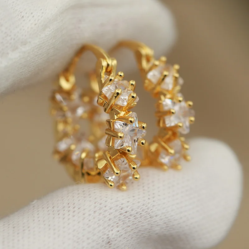 

New Sight Design Luxury Zirconia Star Stud Earrings for Women Fashion Brand Brand Jewelry Full Crystal Earrings Gift