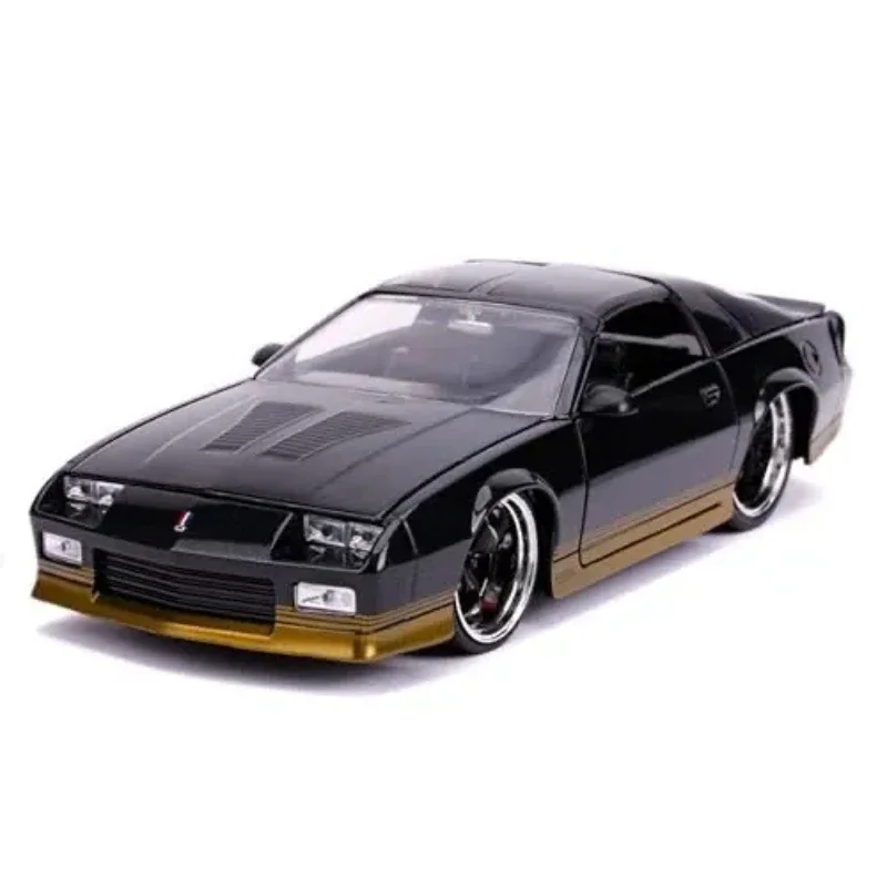 Jada 1:24 1985 CHEVY Camaro High Simulation Diecast Car Metal Alloy Model Car Children\'s toys collection gifts