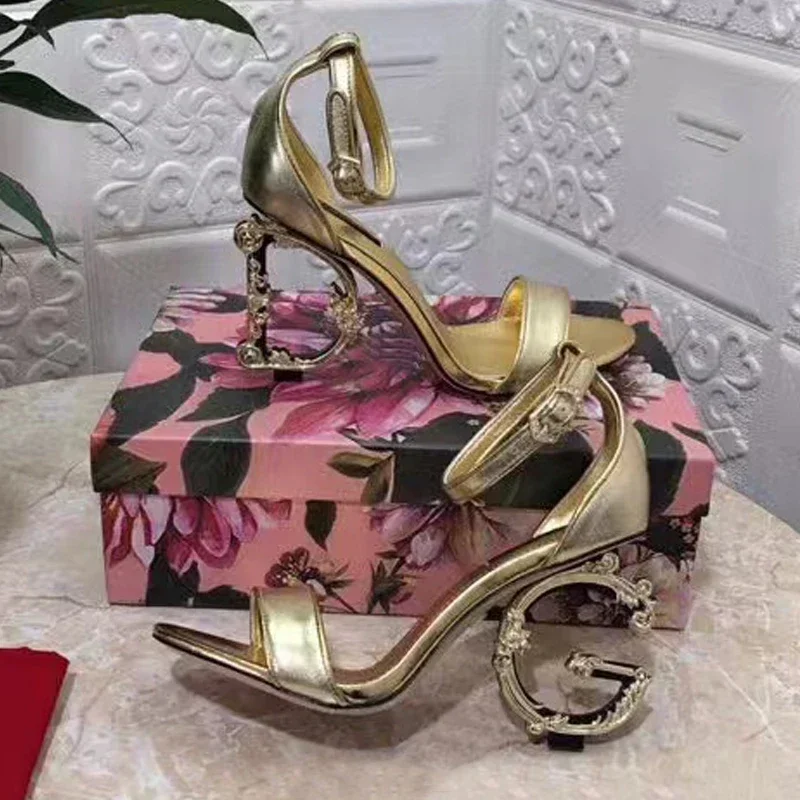 Designer Fashion Women Gold Keira Sandals With Baroque Luxury High Heels Ladies Summer Catwalk Style Eye-Catching Party Shoes