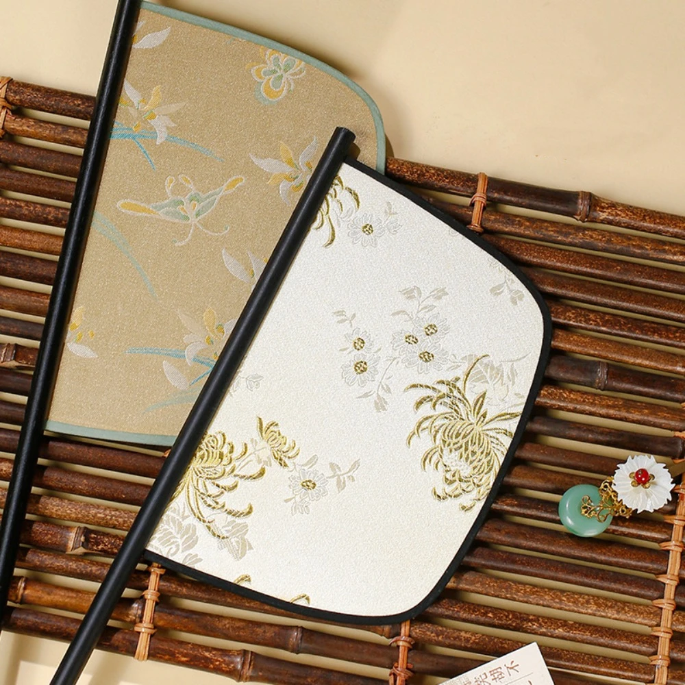 Classical Chinese Style Fan Long Handle Ginkgo Leaf Pattern Decorative Fan Elegant Exquisite Hand Held Fans Photography Show