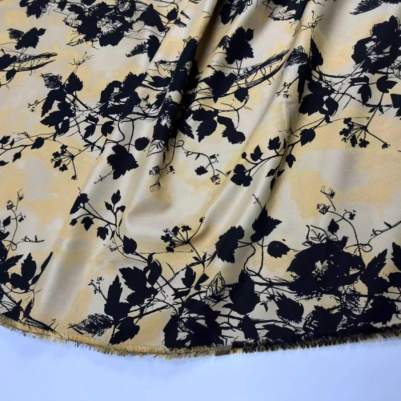 

Новинка весны и лета 2025 года, брендовое ретро-жаккардовое платье, тренч, платье, модный дизайн, ткань с большим именем, европейско-американский стиль