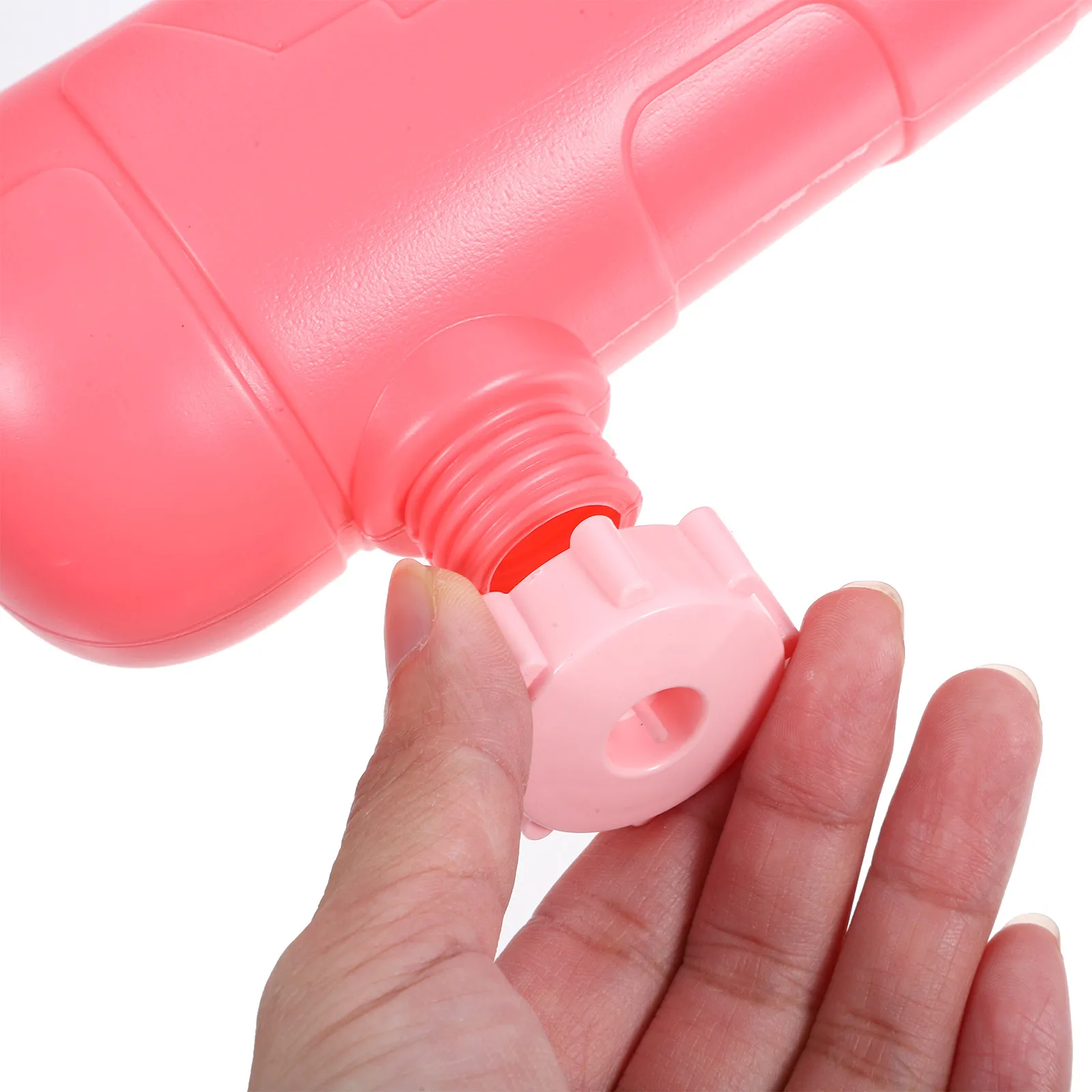 Water Shooter Truck Design Plastic Summer Beach Pool Water Sprayer Funny Safe Outdoor Spray Accessory for Children Playtime