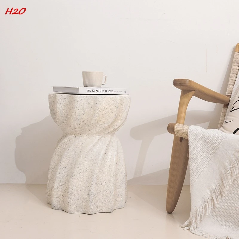 H2O Scandinavian Designer Side Table B&B Small Round Table Creative Small Tea Table Ins Net Red Cream Wind Sofa Side Table