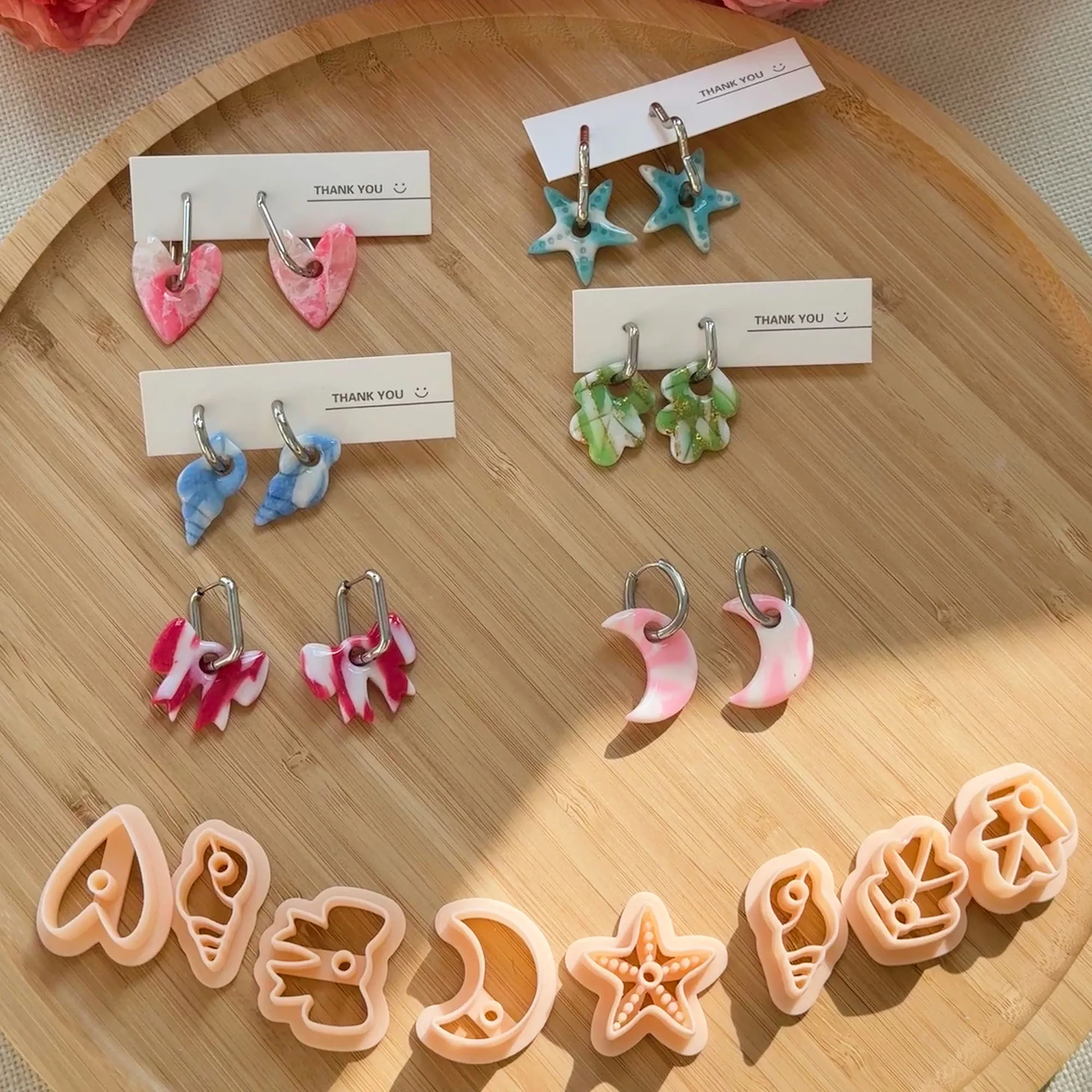 8Pcs/Set Polymer Clay Cutters Love/moon/leaf/starfish/conch/bowknot Shape Polymer Clay Cutters For DIY Simple Style Earrings