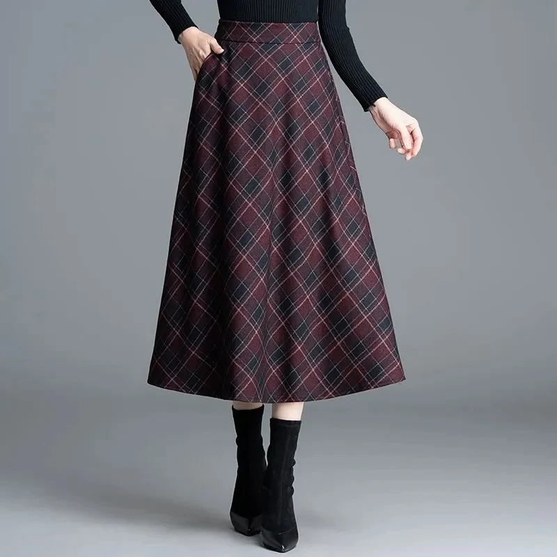 Autumn Winter Long Woolen Skirts Women Vintage Maxi Skirts High Waist Warm Elegant Office Lady Elastic A-Line Plaid Skirt W1788
