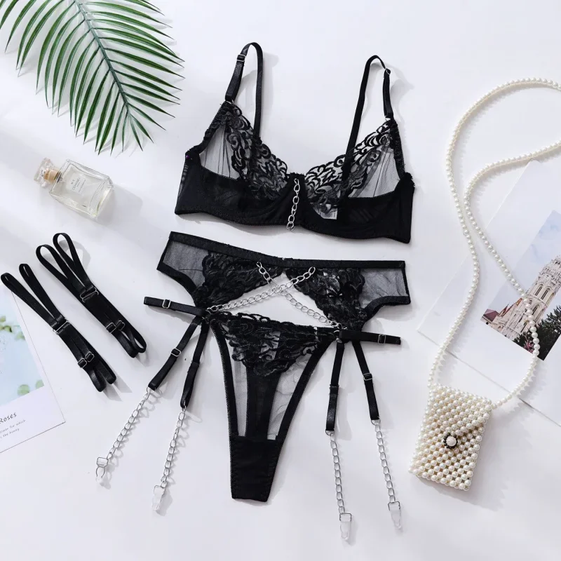 Sexy Bikini Lingerie Metal Chain Embroidery Lingerie Set of Four