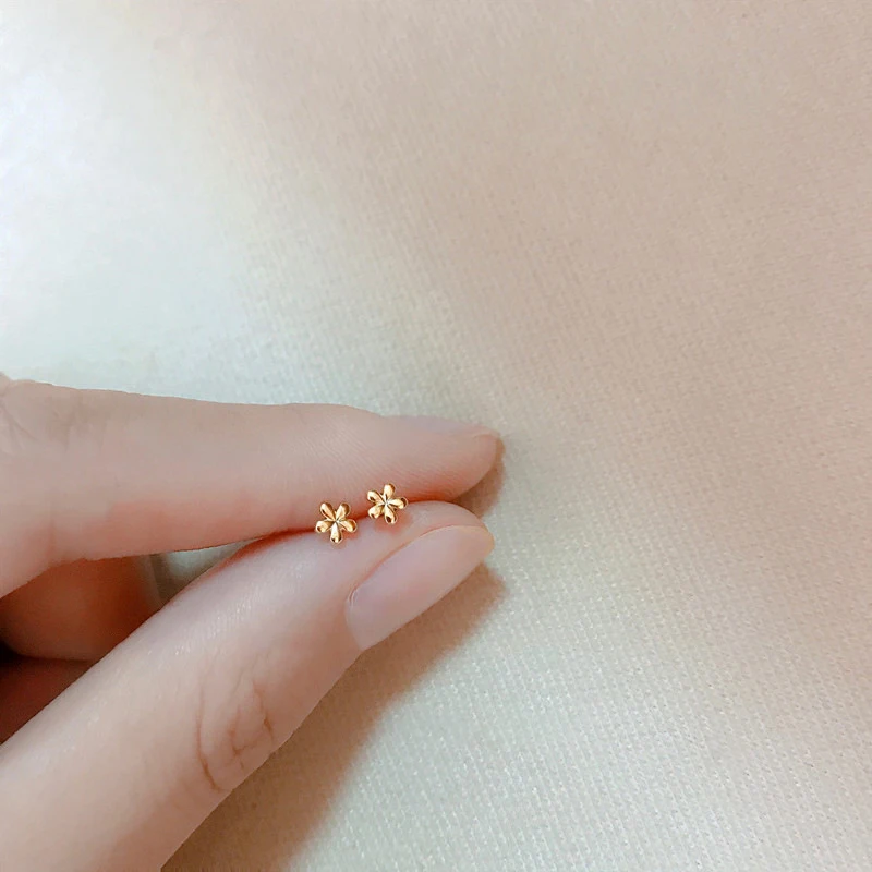 Tiny Minimalist Silver Plated Korean Mini Small Flower Stud Earrings for Women Teens Temperament Daily Wear Ear Piercing Jewelry