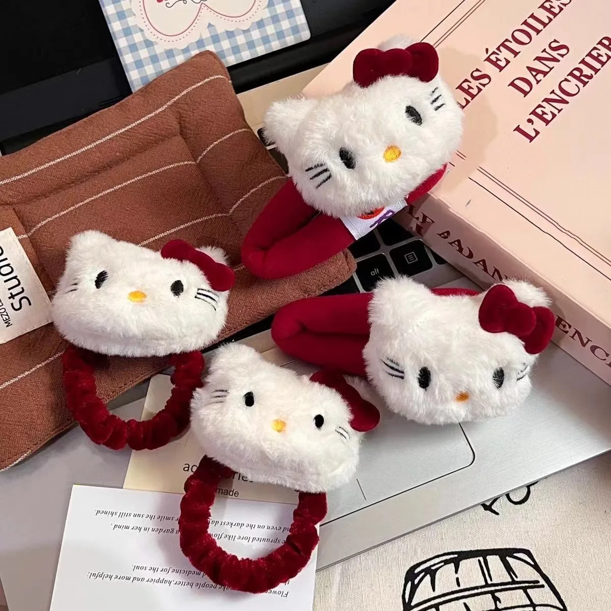 

2PCS Hello Kitty Plush Red Bow Hairpin Kawaii Autumn Winter Hair Accessories Girls Bangs Cartoon Hair Clip