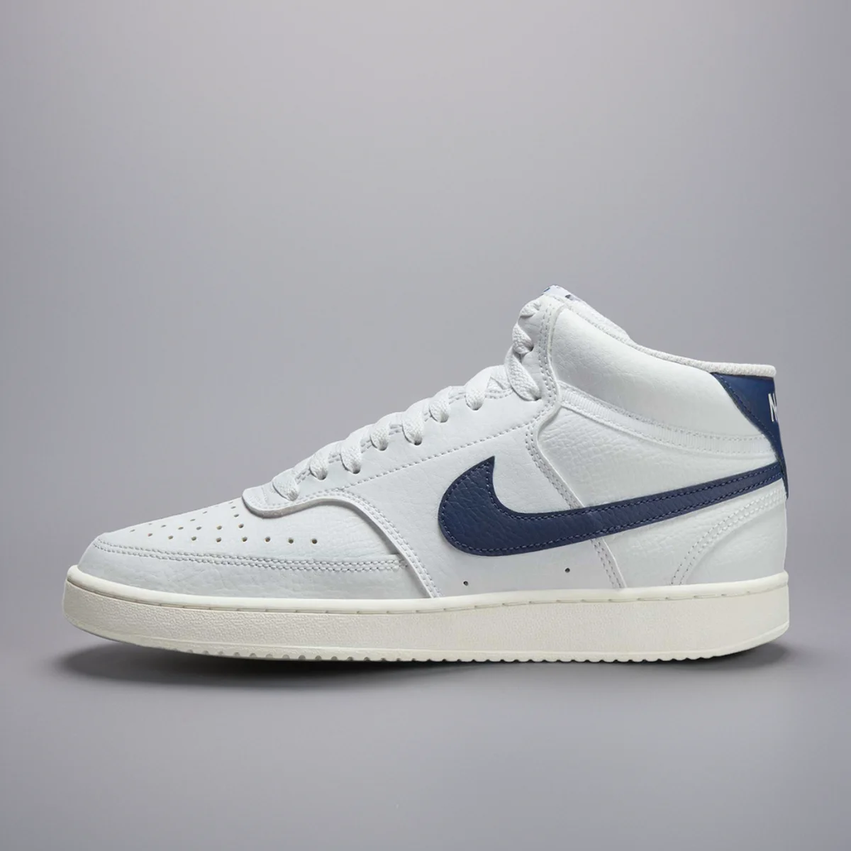 حذاء نايك نسائي جديد أصلي مقاوم للاهتراء ومسامي وخفيف الوزن رياضي وترفيهي CD5436-109