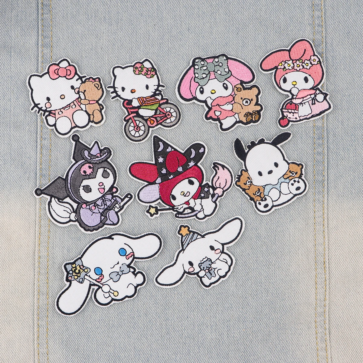 Cute White Dog Patch Cartoon Cat Embroidered Patches On Clothes DIY Iron On Patches Anime Badge On Backpack Gift Toys