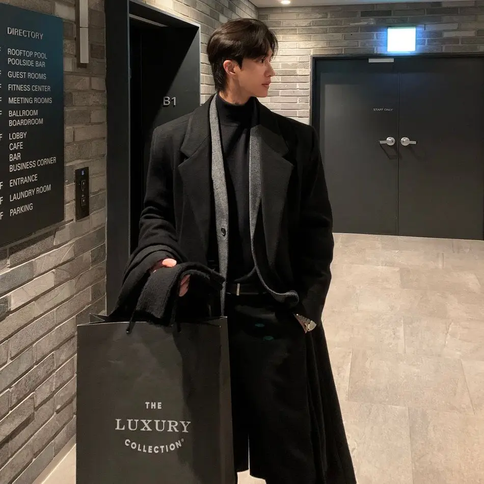 

Мужское пальто из шерстяной смеси в городском стиле Highstreet Urban City Downtown Metropolitan Principal Central Main Chief Leading Primary Top Superior