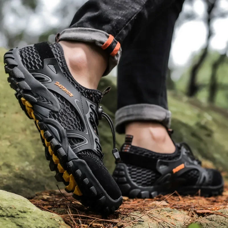 MAIJION-zapatos acuáticos profesionales para hombre, zapatillas de agua antideslizantes para senderismo, aguas arriba, zapatillas deportivas ligeras