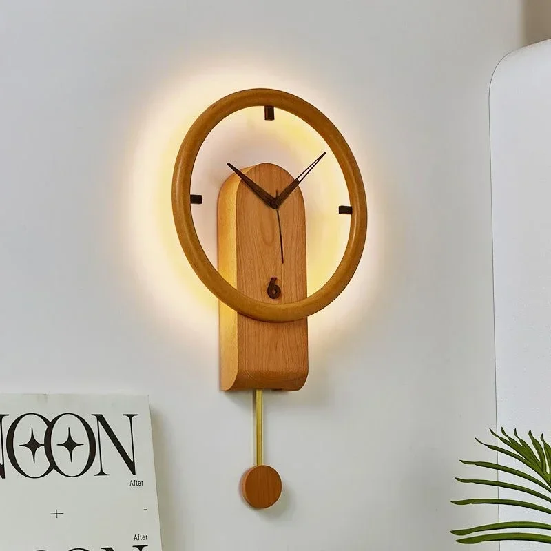 Creative Solid Wood Wall Clock Luminous Mute Simple High End Home Decor Aperture Voice Activated Round Wall Hanging Ornament