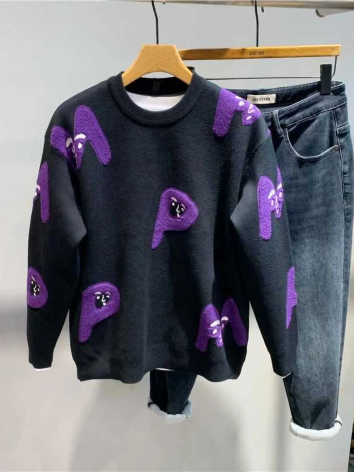 

Мужской повседневный вязаный свитер-база на осень-зиму, круглый вырез, модный бренд, универсальный зимний топ, с буквенным принтом