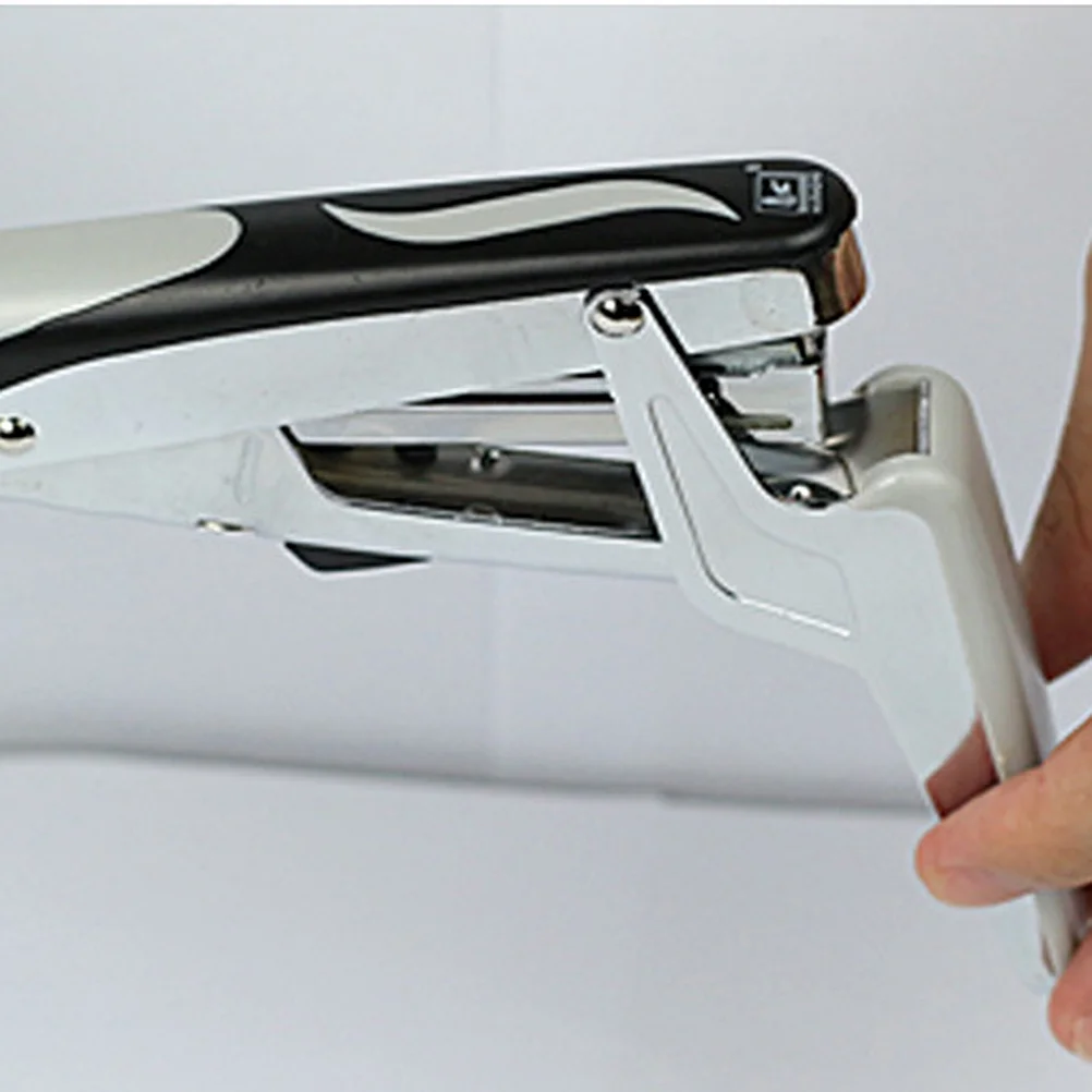 ที่เย็บกระดาษมือจับโลหะแบบไม่ติดขัดแบบมาตรฐานเครื่องเย็บกระดาษแบบไม่ต้องใช้มือจับที่เย็บกระดาษแบบโลหะช่วยประหยัดความพยายามในการอยู่กับที่ในสำนักงาน