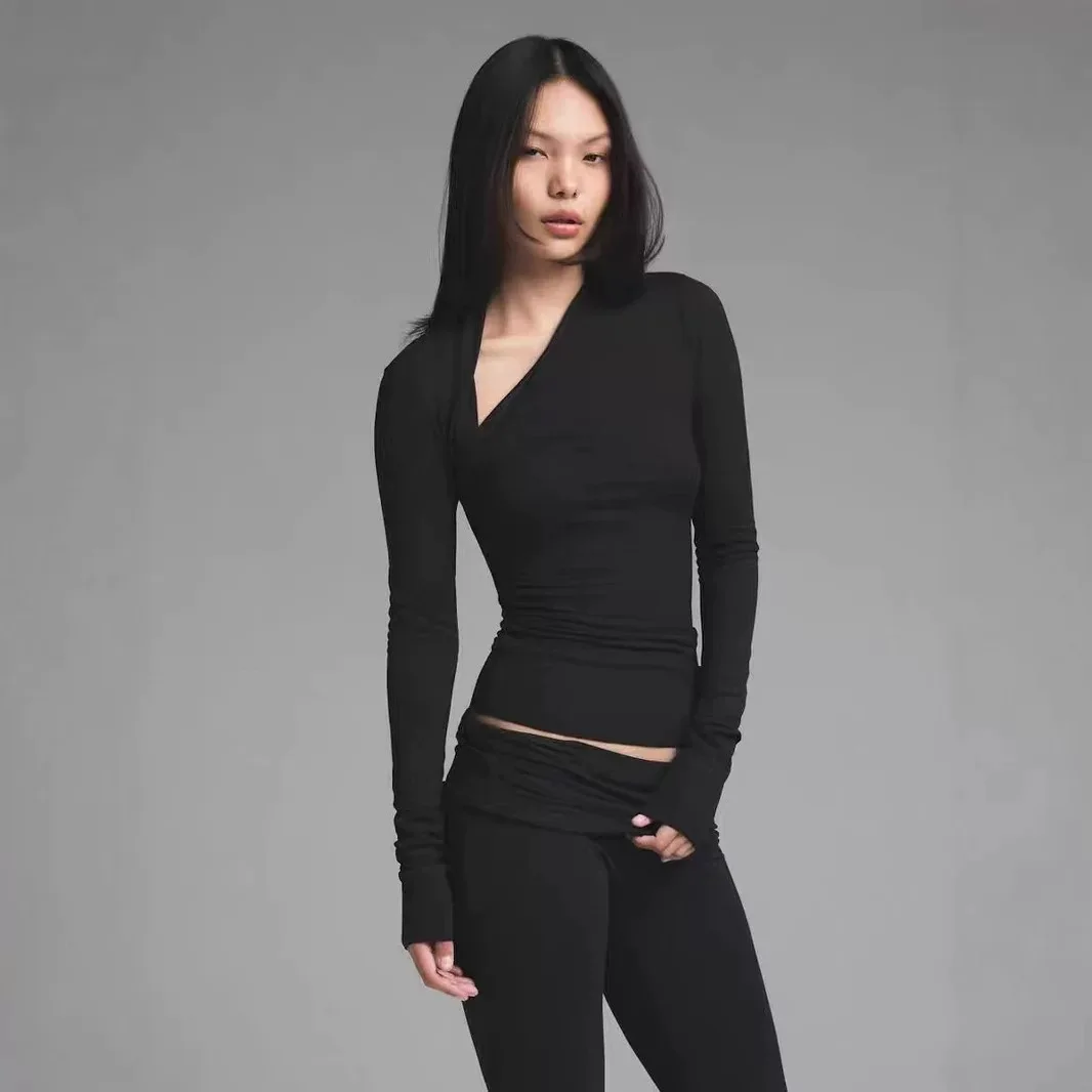 مجموعة تنورة بنطال علوي بأكمام طويلة وياقة مائلة غير متناظرة من سلسلة Kim Cloud Gentle