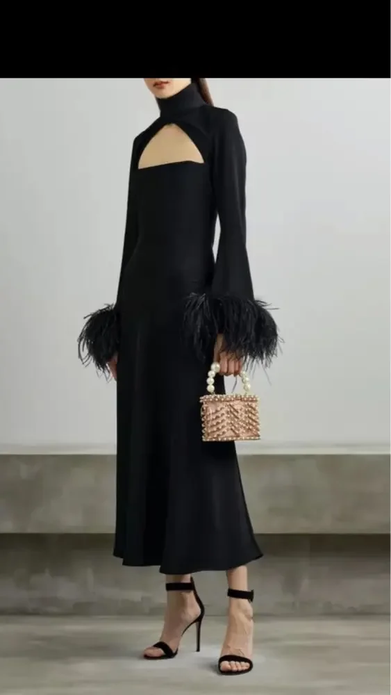 

Fashion Black Prom Dresses Saudi Arabia Halter Long Sleeves Cut-Out Evening Dresses Feathers Formal Occasion Party Dress 2024