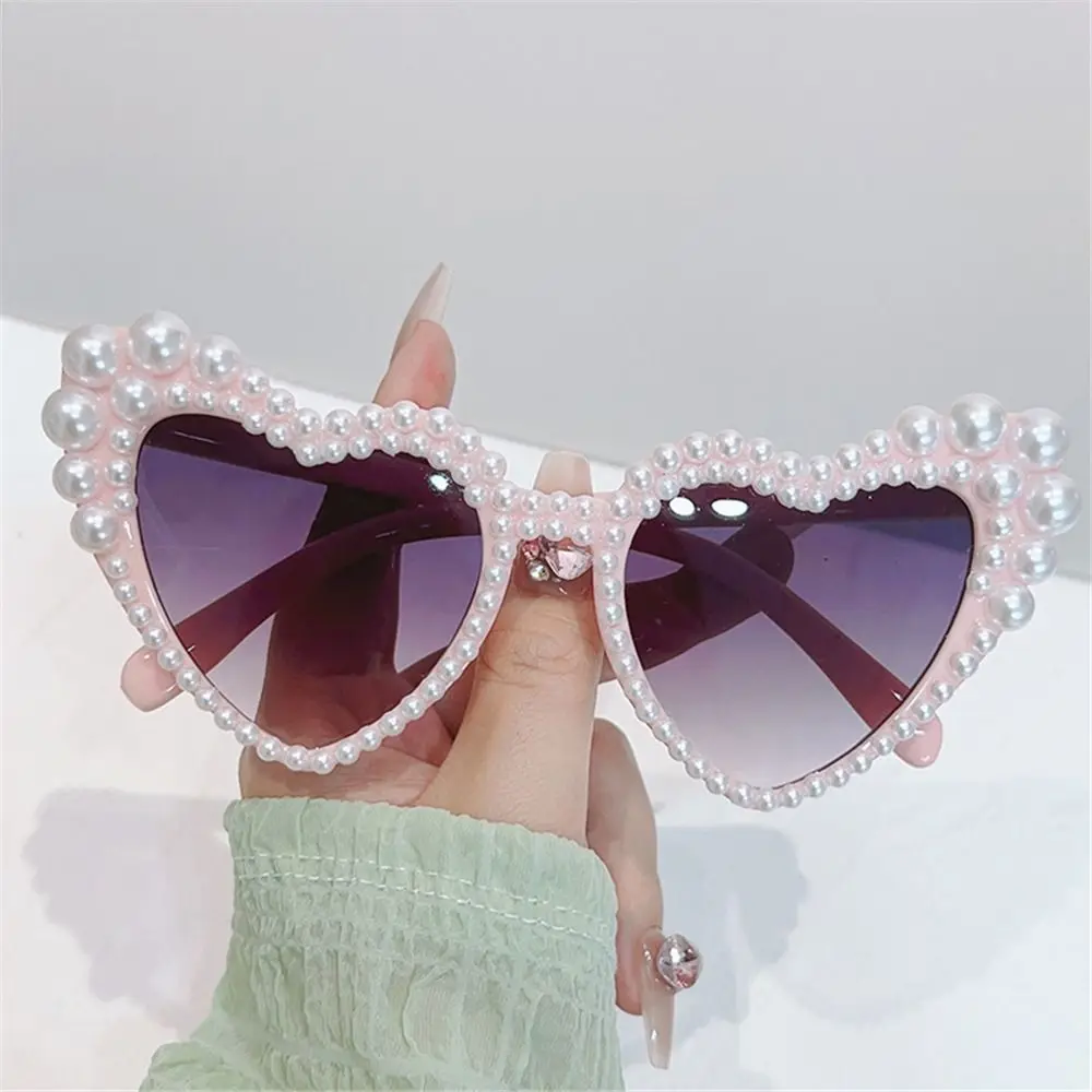 Retro Heart-Shaped Imitation Pearl Frame Sunglasses UV400 Fashion Women Cat Eye Eyewear Trendy Beach Party Sun Glasses