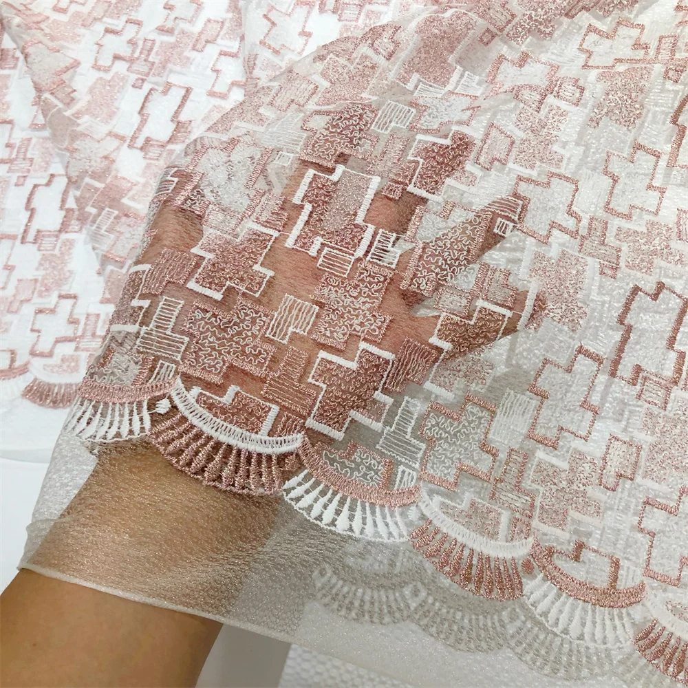 Neuer Stil Mesh-Stickerei Afrikanischer Spitzenstoff 2026 Hochwertige Spitze Wasserlösliche Modische Weiche Spitze 5 Yards – Detail 16