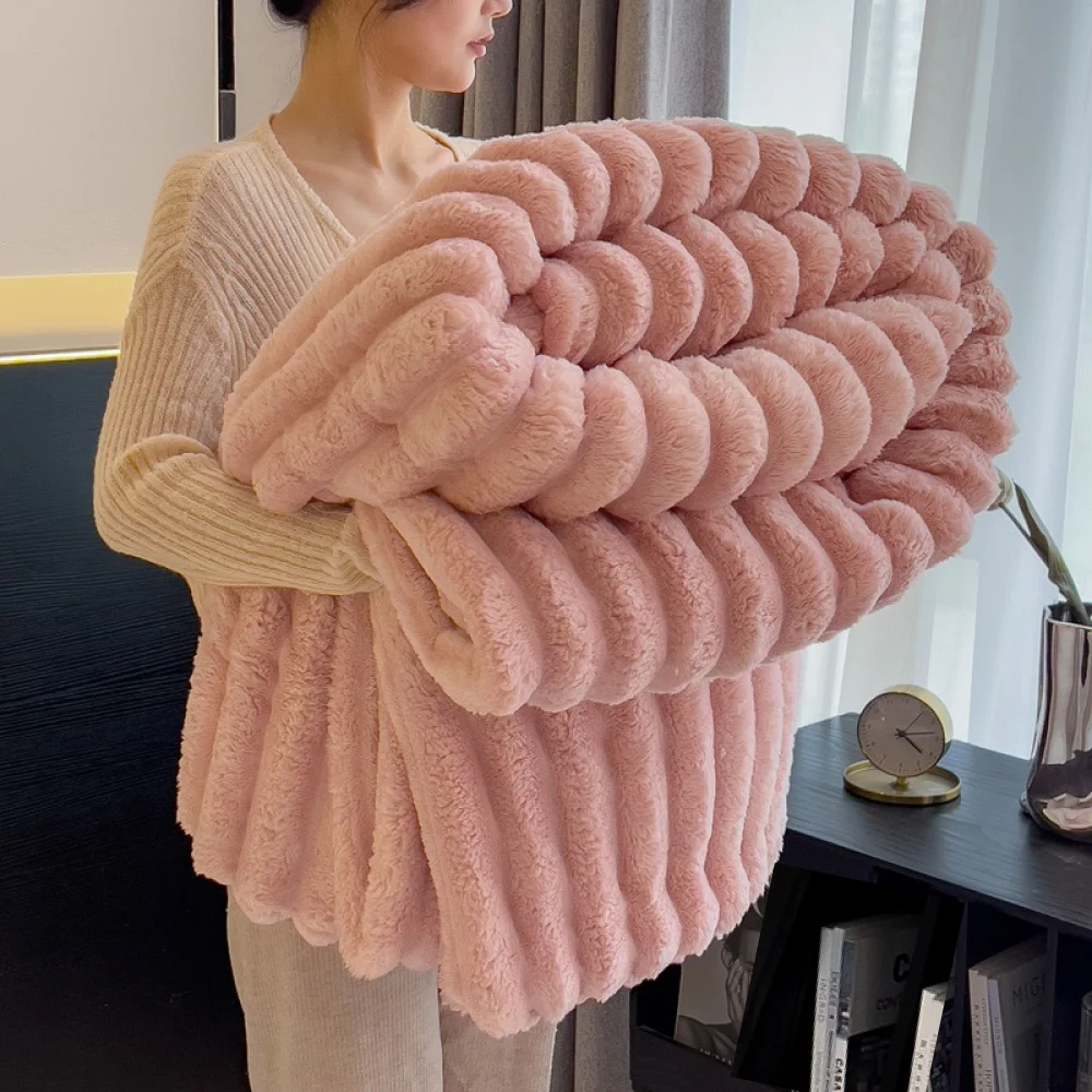 1-teilige Überwurfdecke fürs Bett – 250 g/m2, weiche und warme, flauschige Decke, dekorative gestreifte Decken für das Nickerchen/Schlaf im Winter
