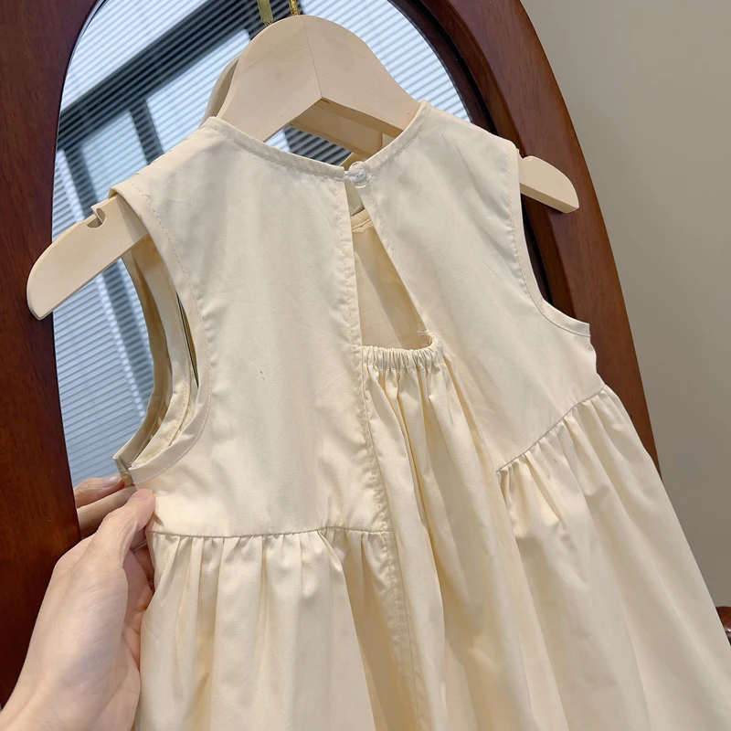 2 3 4 5 6 8 anni ragazze carine vestono 2024 estate nuovo stile conciso tinta unita senza maniche moda principessa vestito per i bambini