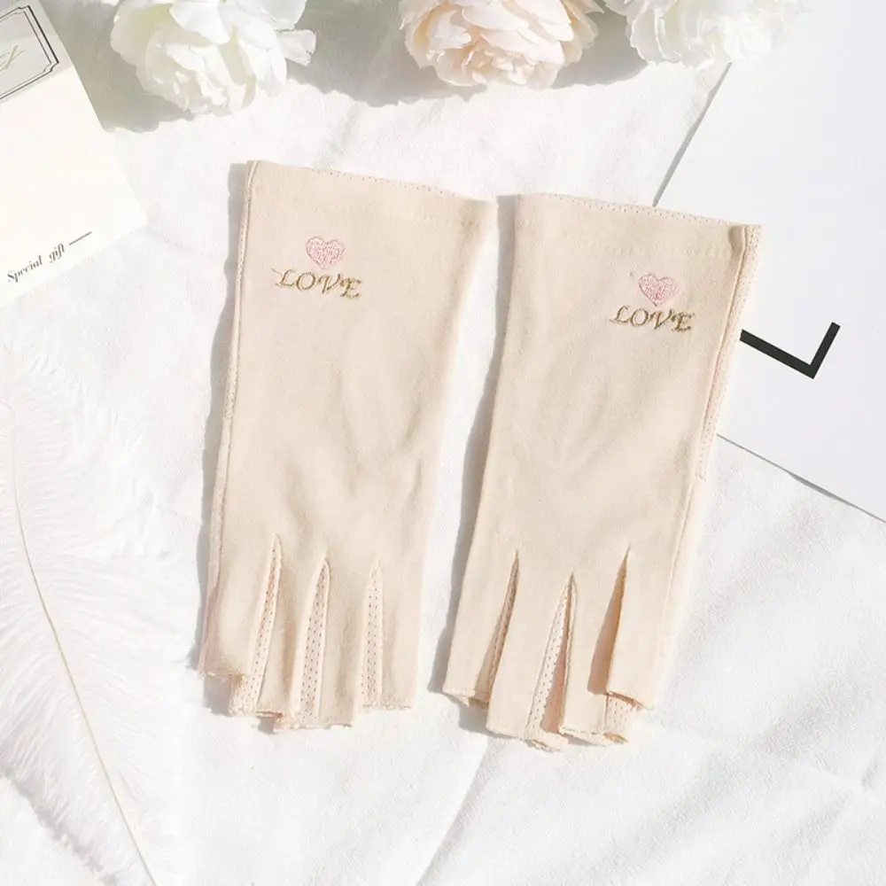 ถุงมือกันแดดแบบครึ่งนิ้ว ระบายอากาศได้ดี ยืดหยุ่นสูง ถุงมือทำเล็บ ป้องกันรังสียูวี สำหรับทำเล็บที่บ้านและร้านเสริมสวย