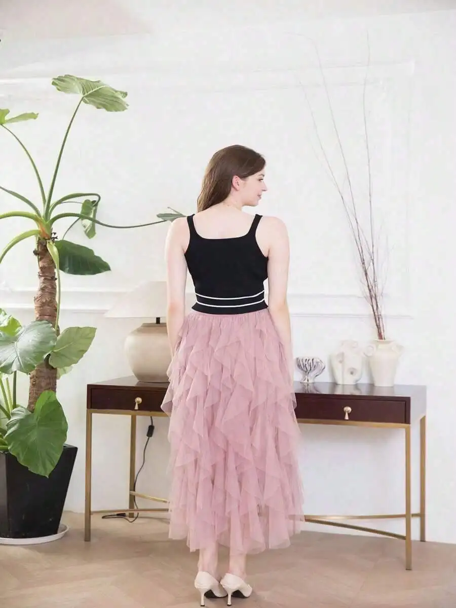 Falda midi de tul rosa con volantes, de cintura alta y fluida, para invitadas de boda