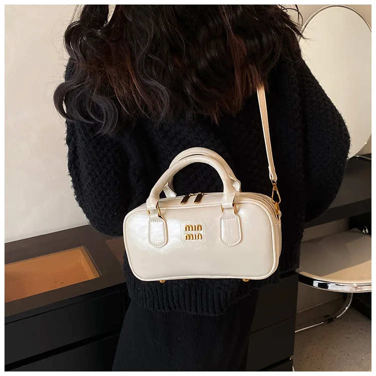 

2025 Vintage Bowling Bag - Compact Crossbody Purse with Pillow Shape, 90s Revival Mini Handbag for Daily Use